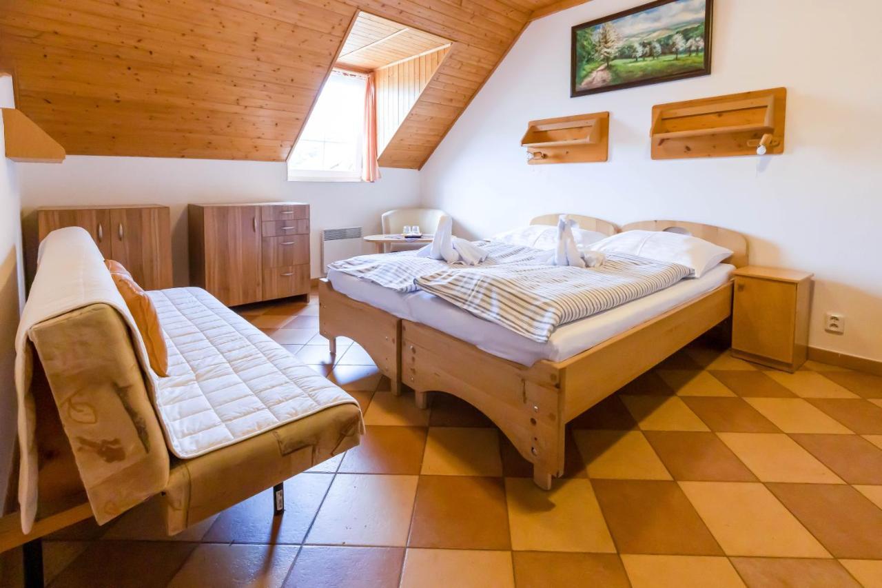 Horsky Hotel Rajska Bouda Malenovice  Exterior photo