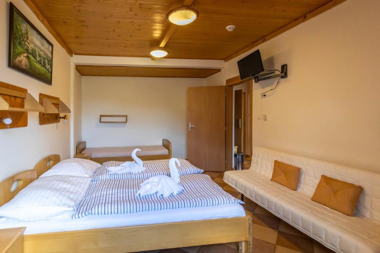 Horsky Hotel Rajska Bouda Malenovice  Exterior photo
